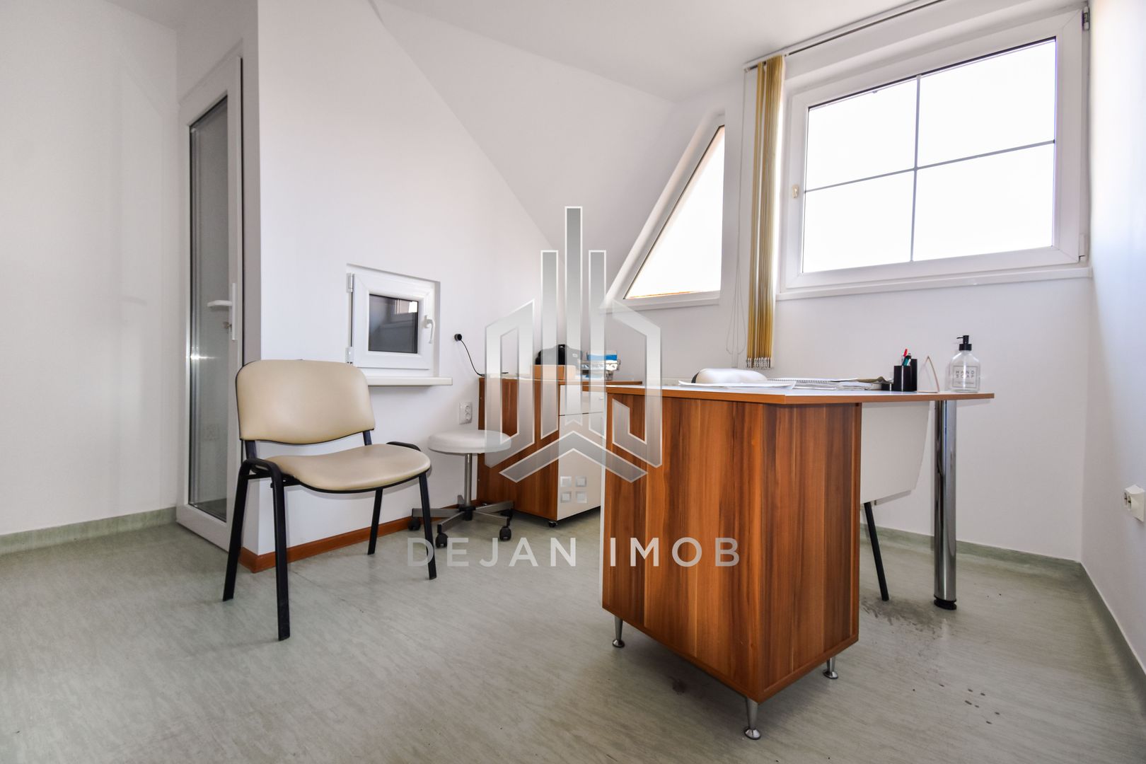 POLICLINICA PARTISA | 318 mp | Zona Centrala - Poză 5