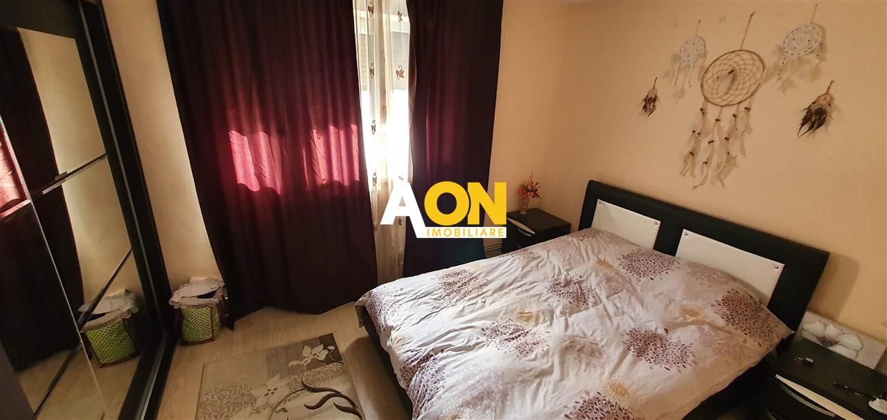 Apartament 3 camere, etaj intermediar, Cetate - Poză 3