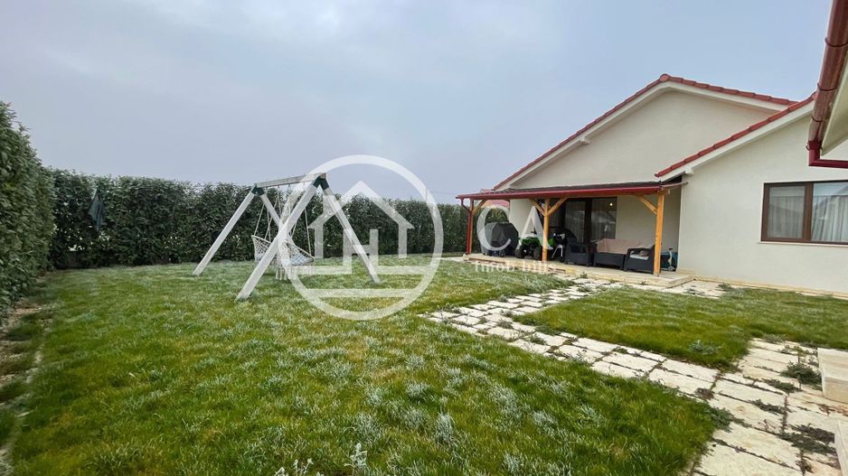 Casă de închiriat cu 4 camere în Santandrei, Oradea. - Poză 2