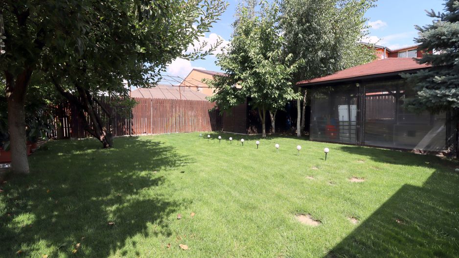 Vilă Individuală cu o curte generoasa zona Aparatorii Patriei - Poză 39