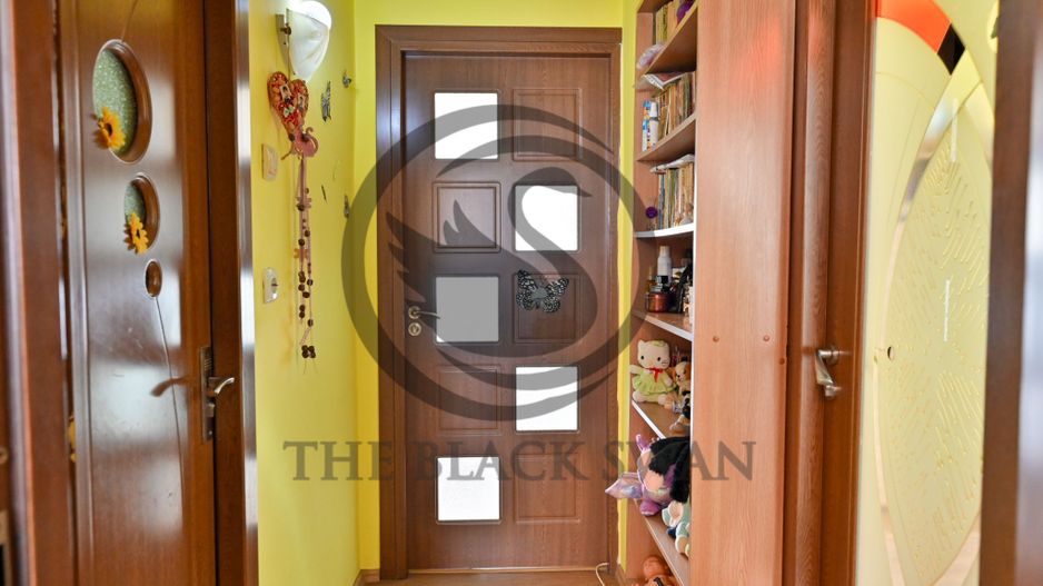 Apartament cu 3 camere de vanzare | Mobilat | Malu Rosu | Comision 0% - Poză 4