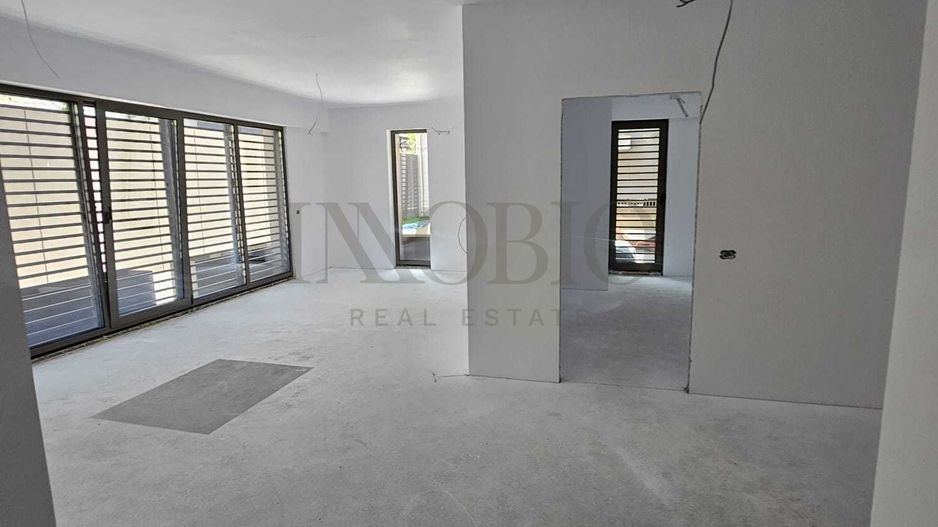 Spatiu comercial | 2 locuri de parcare | Prima inchiriere | Victoriei - Poză 2