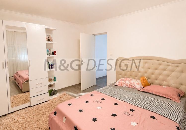 Apartament 4 camere Aradului etaj 2 - Poză 4