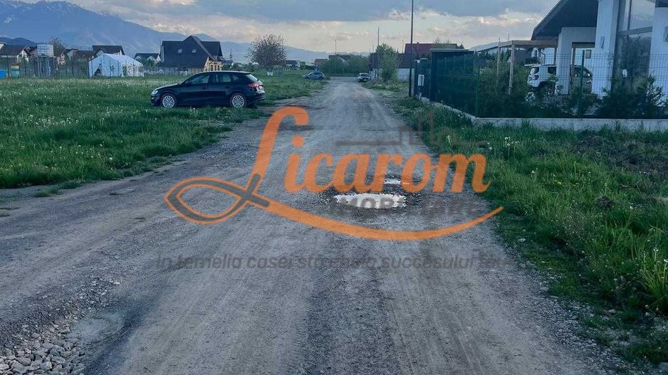 Teren de vânzare  Cristian, Brasov. Utilități la limita de proprietate - Poză 5