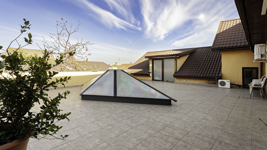 Oportunitate pentru afacerea ta- Spațiu cu destinație multiplă - Poză 1