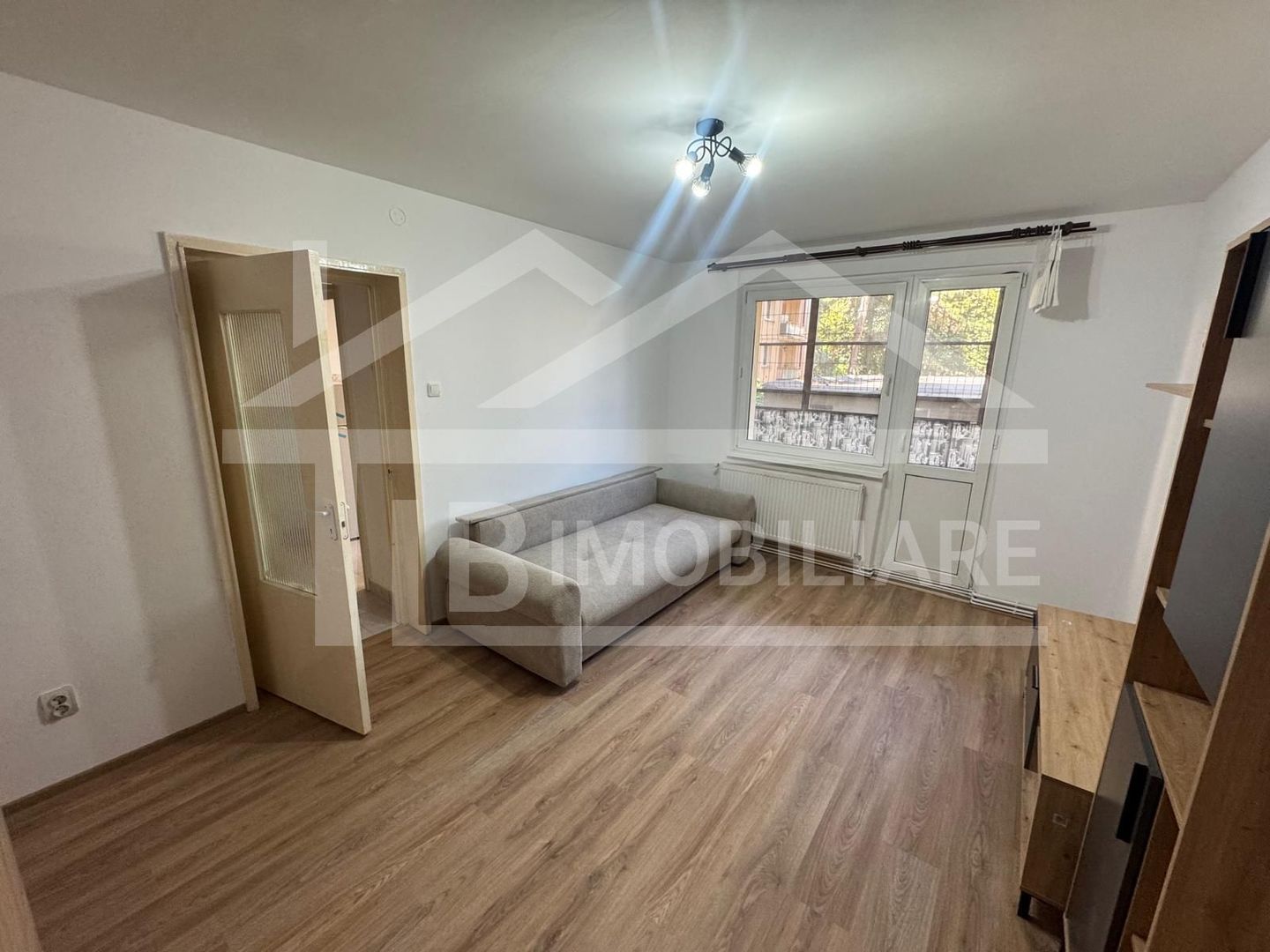 Apartament cu 2 camere, 56mp, zona UMFST - Poză 2