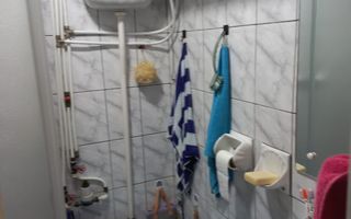 vand apartament cu o camera zona Crihala, parter cu terasa - Poză 4