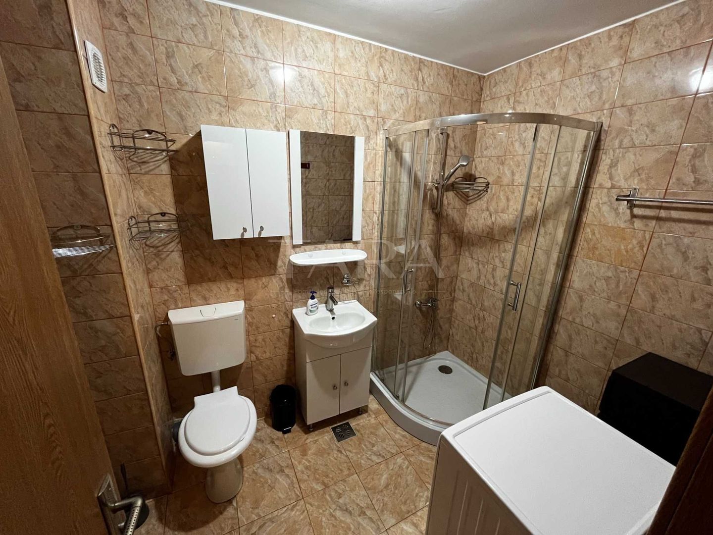 2 camere mobilat, parcare CF, zona Florilor Florești. - Poză 7