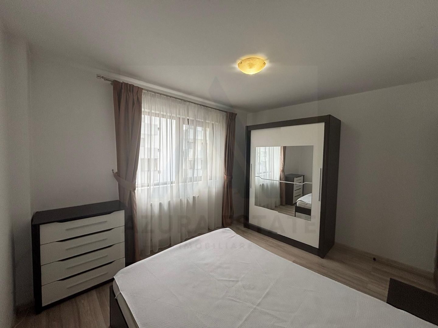 Apartament 2 camere modern zona Mall Șelimbăr - Poză 8