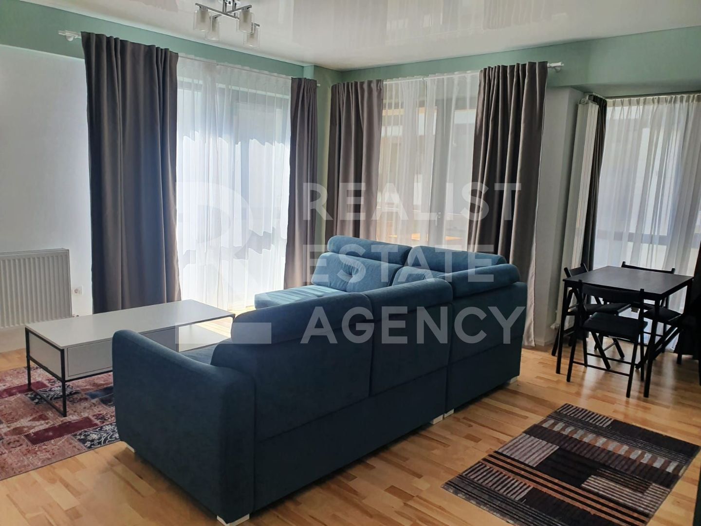 Apartament 2 camere, pe malul mării,  Mamaia Nord - Poză 1