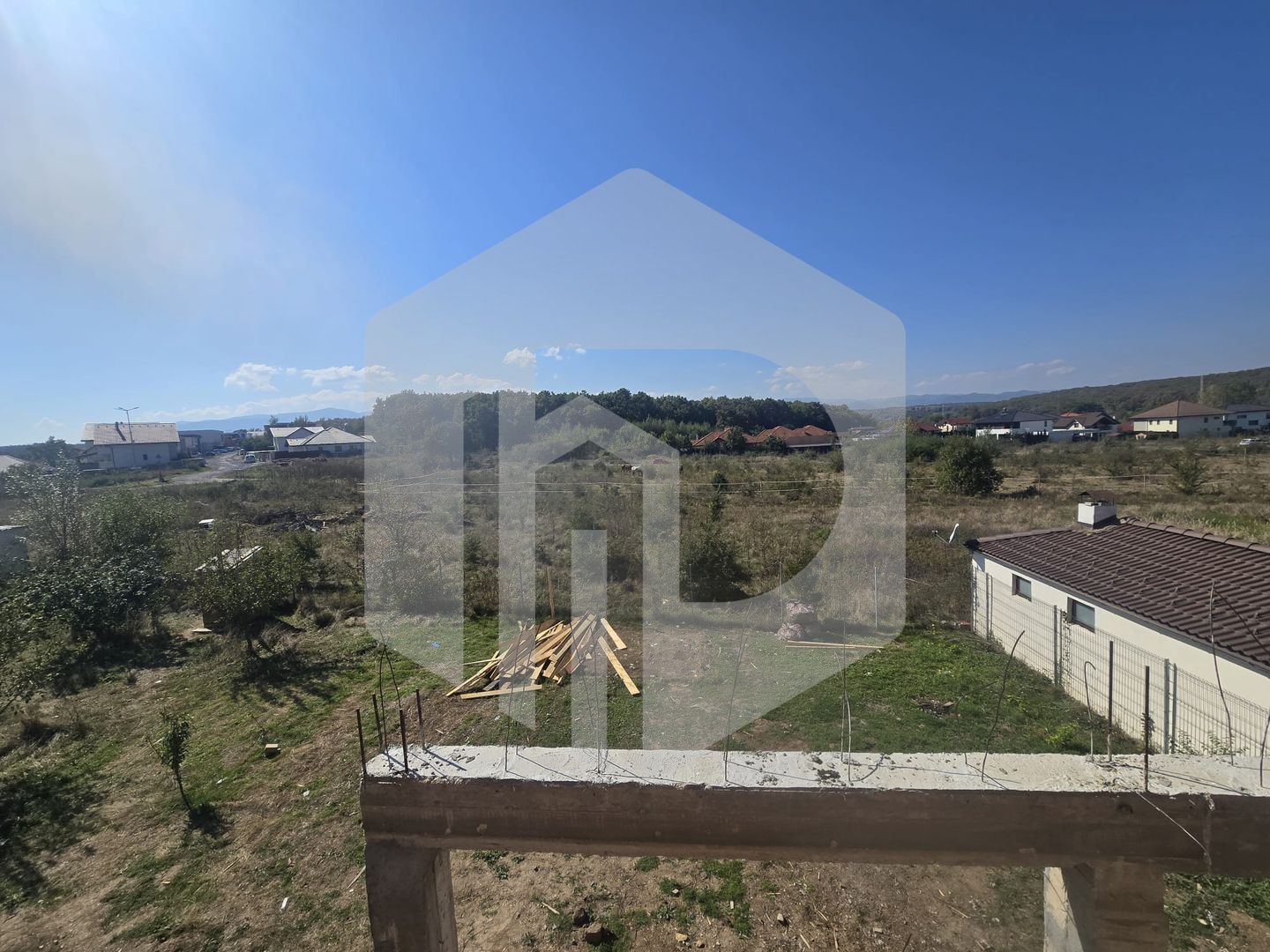 Casa singur in curte 160mpu 500 teren Selimbar - Poză 3