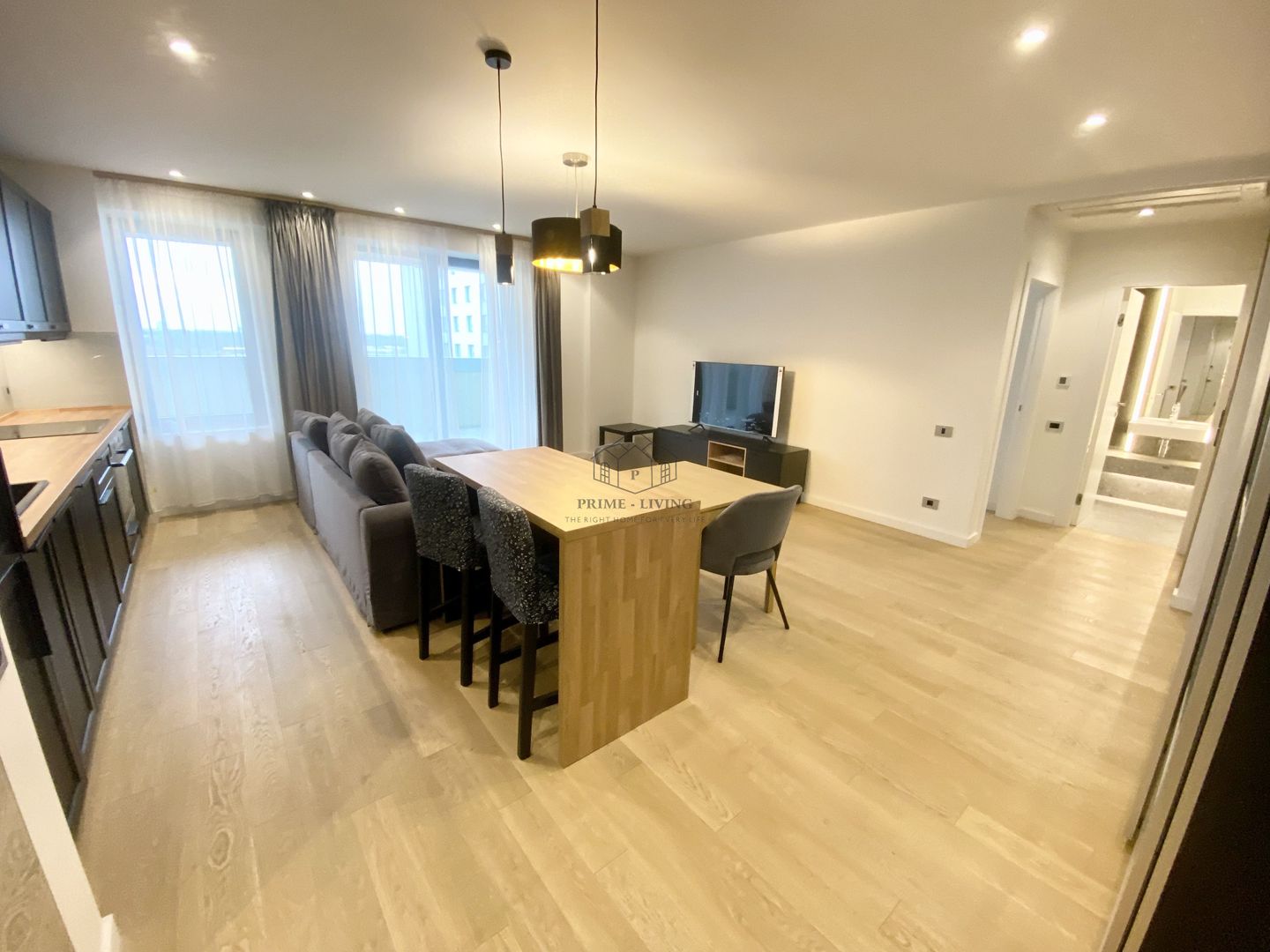 APARTAMENT CU 2 CAMERE LA INCHIRIERE IN COMPLEX IN ZONA PROMENADA MALL - Poză 2