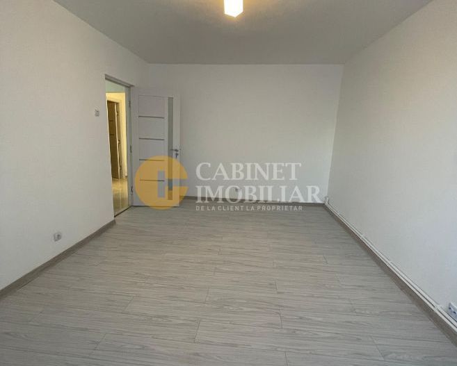 Tatarasi - DECOMANDAT - 55mp - FARA RISC - renovat complet - Poză 3