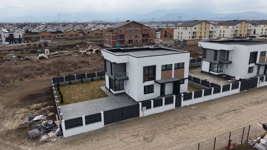 Casă individuală modernă de vânzare – Sânpetru, Brașov - Poză 2