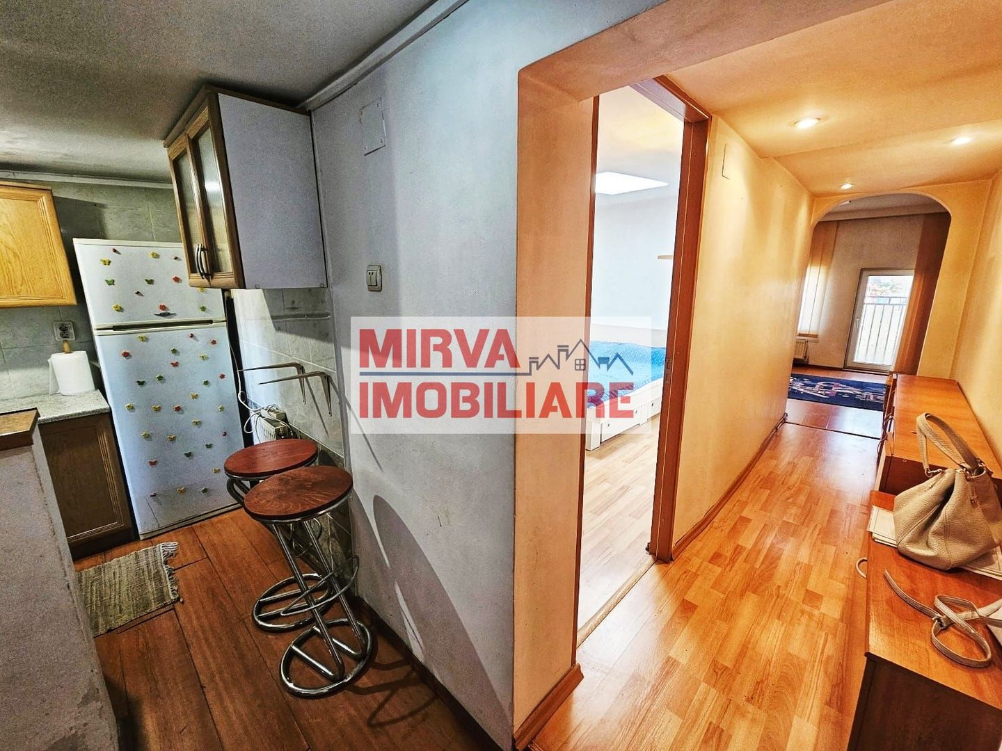 Investiție ideală în centrul Ploieștiului – 2 camere, 30.500 € neg. - Poză 21