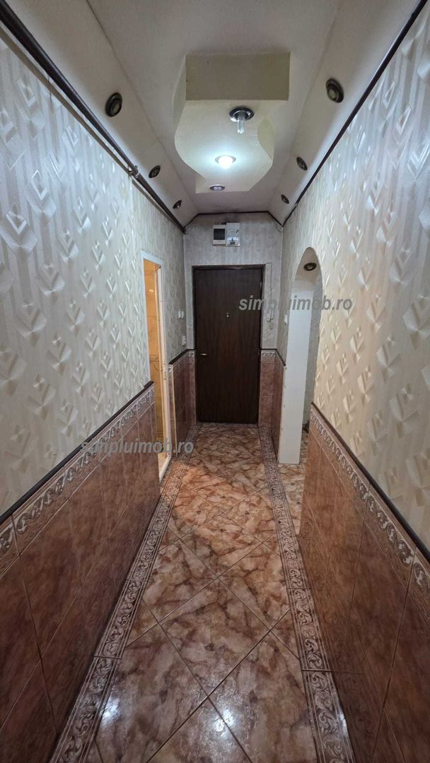 Decomandat 2 Camere, 1 Decembrie - Poză 2