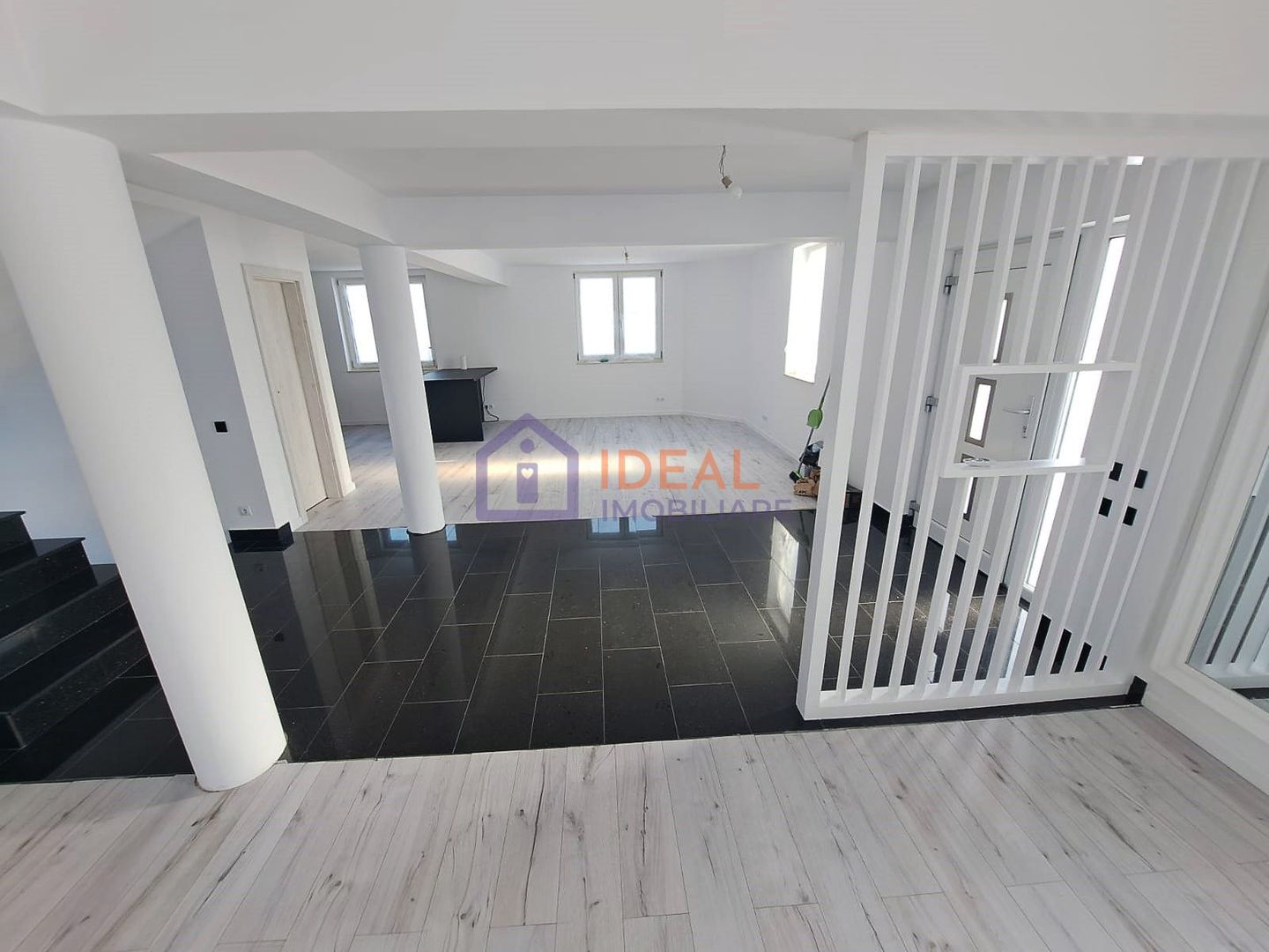 Casa Individuala LA CHEIE cu 250 mp utili, zona Strand - Poză 12