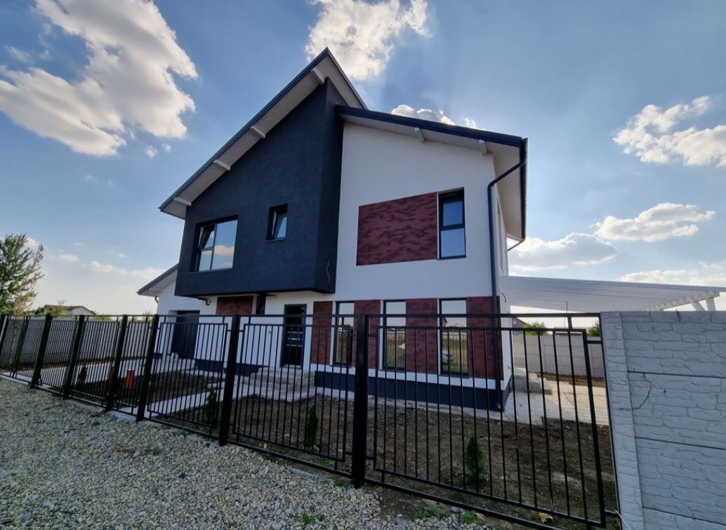 Vila cu etaj Domnesti - Poză 1