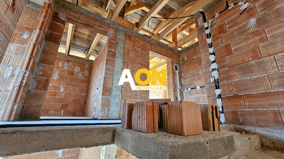 Casa la rosu, 4 camere, 3 bai, 339 mp teren, zona Valea Popii - Poză 12