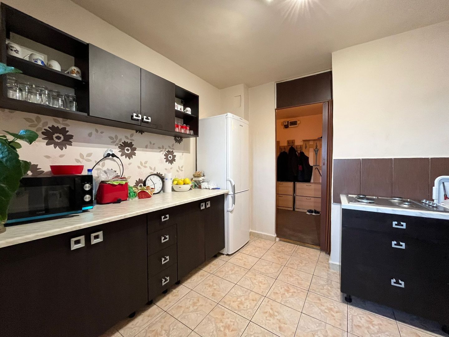 Apartament cu 3 camere de vanzare in zona Rogerius, Oradea - Poză 11