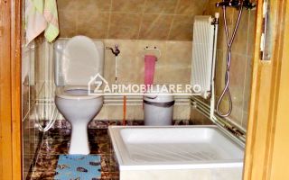 Pensiune functionabila intre Gheorgheni-Lacu Rosu - Poză 6