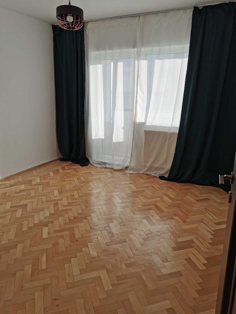 Soarelui-Lidia | Decomandat | Renovat complet | 2 balcoane - Poză 8