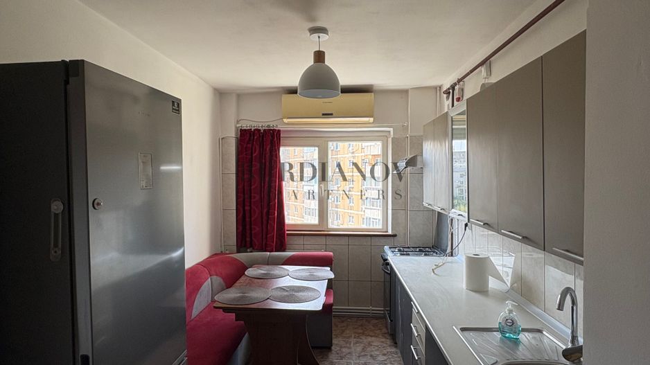 Apartament cu 4 camere  - centrală proprie - Tineretului - Timpuri Noi - Poză 6