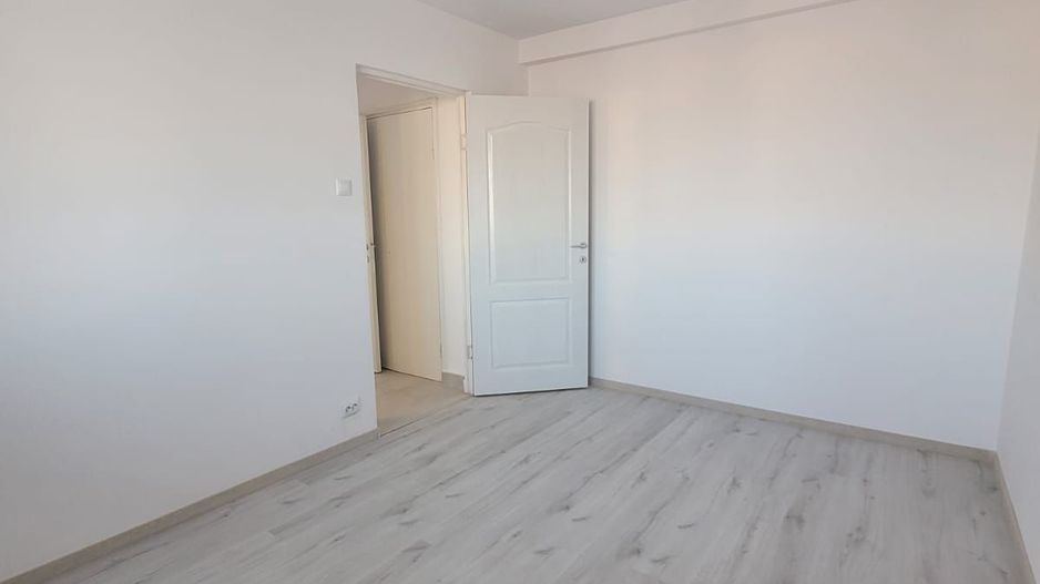 Ocazie! Apartament 2 camere semidecomandat, Gorjului, 51 mp, renovat - Poză 3