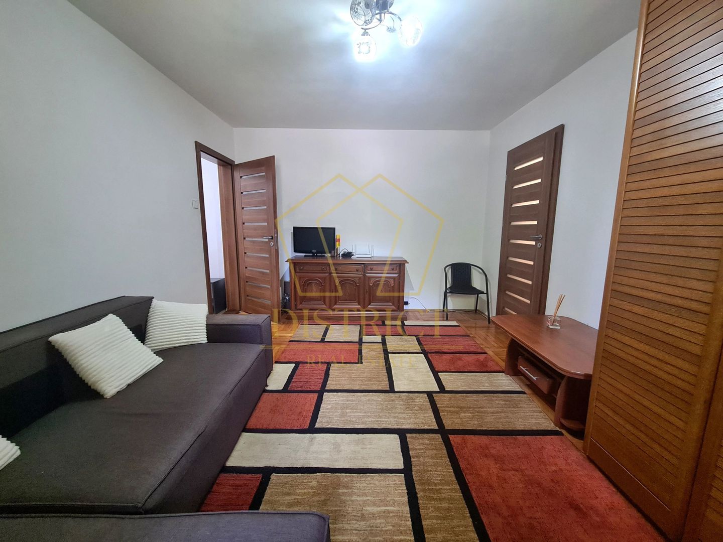 Apartament cu 2 camere si centrala proprie | Lipovei - Poză 3