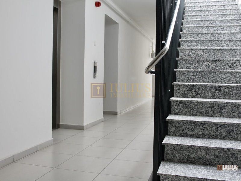 Soarelui complex Uranus Plaza. Aproape de Spitalul Judetean - Poză 14