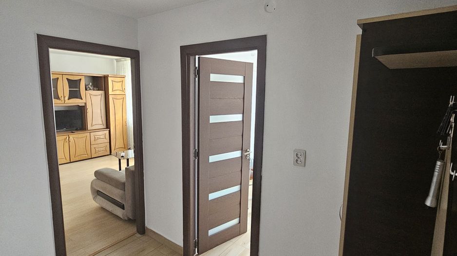 Apartament semicentral 2 camere - vizavi de Casa David - Poză 2