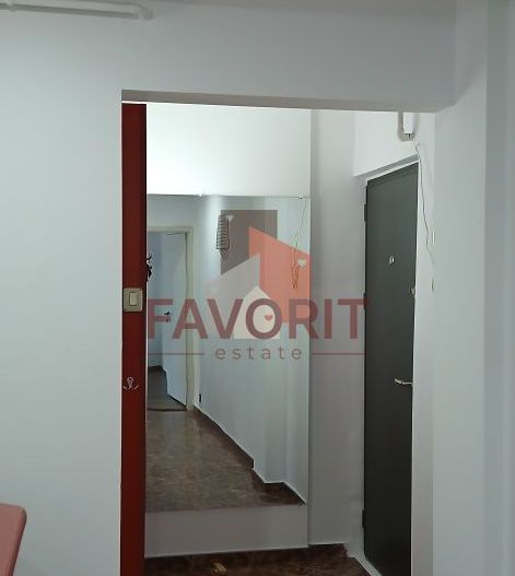 1 camera | etaj 1 | mobilat si utilat | zona excelenta | - Poză 5
