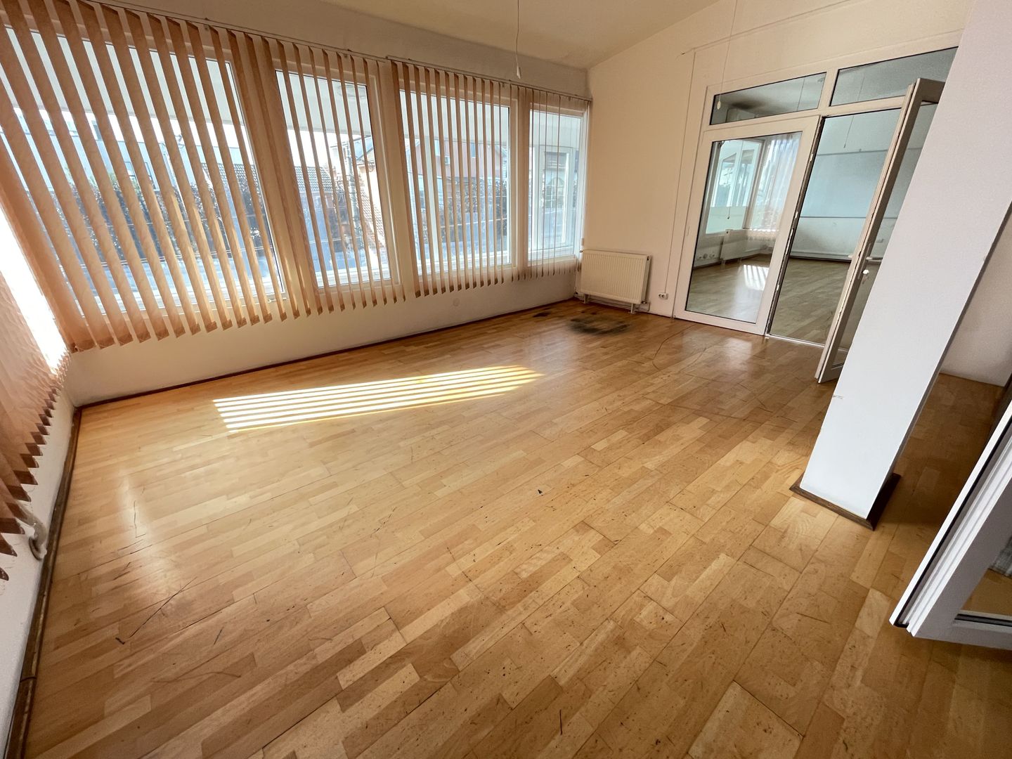 DE VANZARE SPATIU CU MULTIPLE DESTINATII - Poză 7