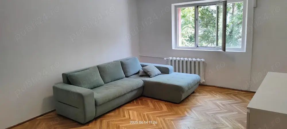 De inchiriat apartament nemobilat 3 camere decomandate Panduri, zona foarte buna - Poză 1