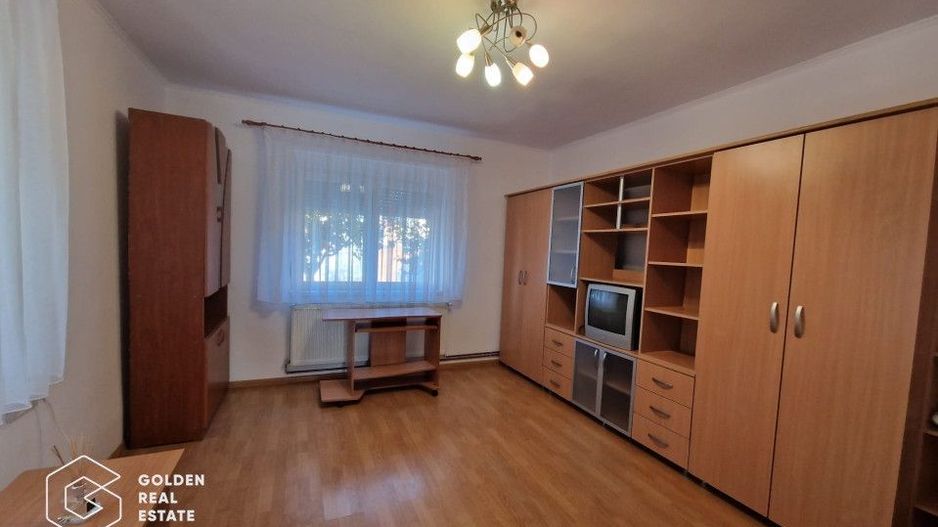 Casa frumos amenajata, 4 camere, 2 bai, curte proprie, zona linistita, Gradiste - Poză 9