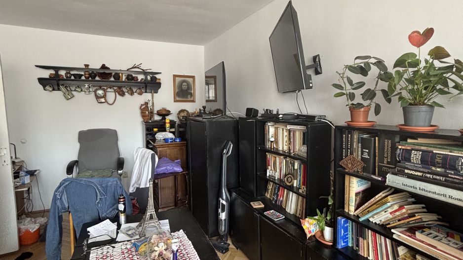 Apartament 3 camere zona Cetatii - Poză 1
