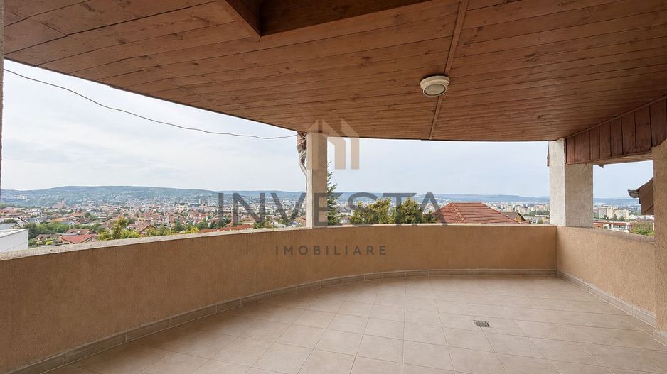 Vila spatioasa cu 15 camere de inchiriat in zona Andrei Muresanu - Poză 26