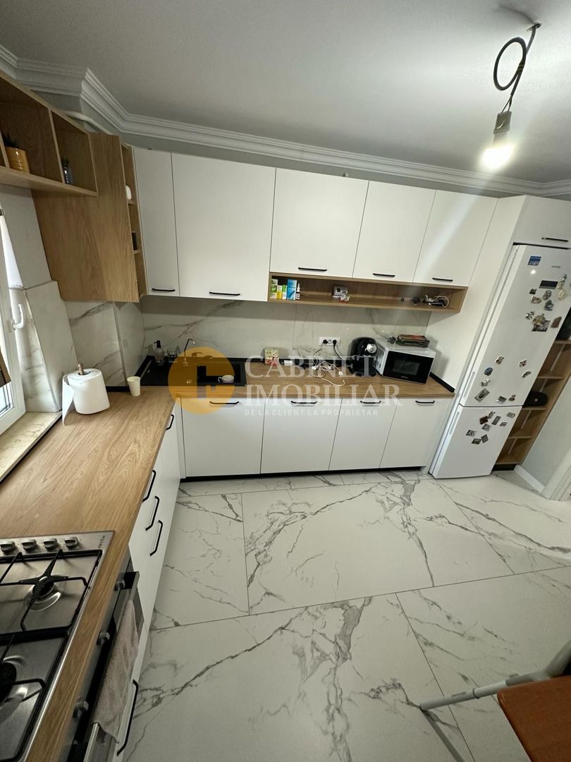 Nicolina -Apartament 4 Camere Decomandat  Bloc 1986 - Poză 9