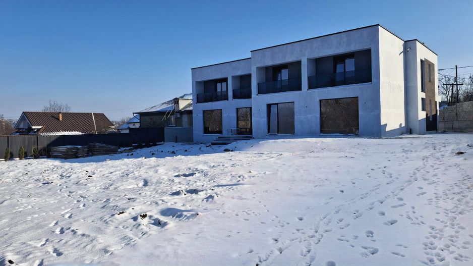 Duplex Ialoveni  315 mp - Poză 3