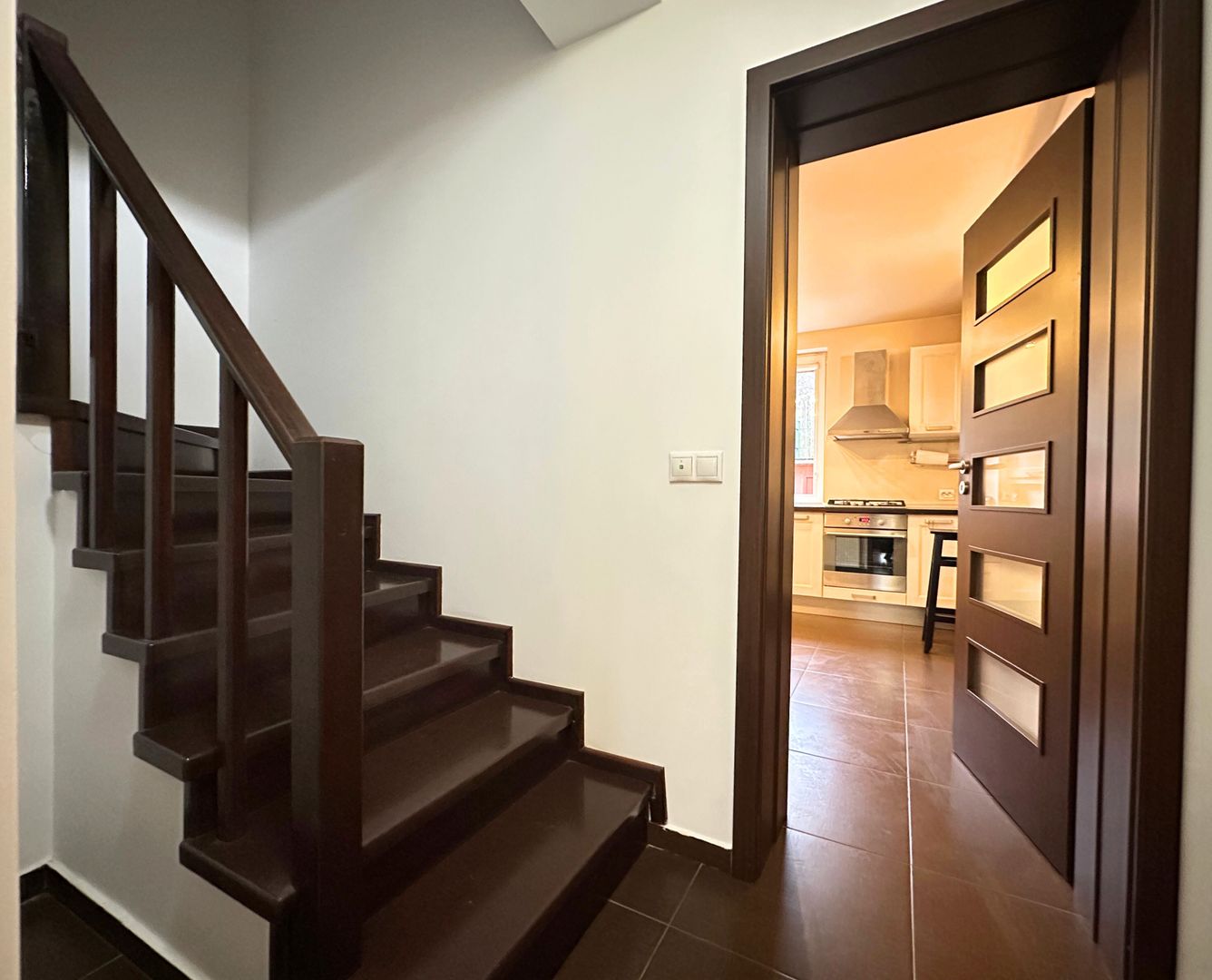 Închiriere casa duplex primitor creat pentru confort liniște și momente frumoase - Poză 14