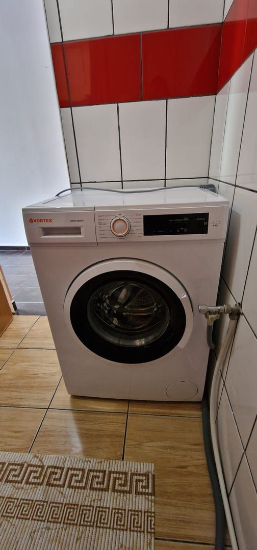 Apartament renovat cu o camera pe 2 nivele | Curte | Parcare | Grigorescu - Poză 14