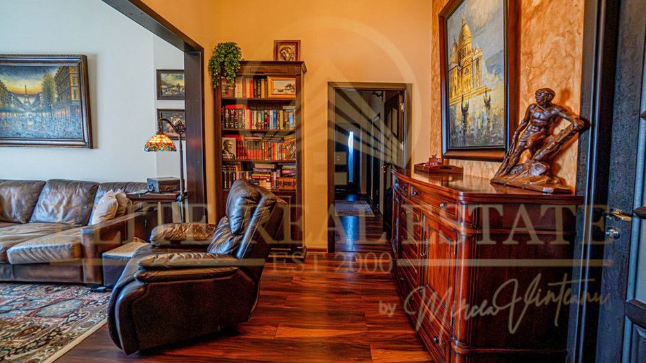 Ultracentral - Lupoaica | Apartament elegant si rafinat, 119 mp utili! - Poză 2