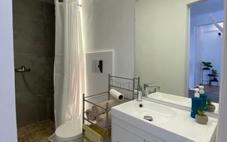 Apartament 40 mp la 2 minute de Piata Muzeului! Bloc istoric cu lift! - Poză 5