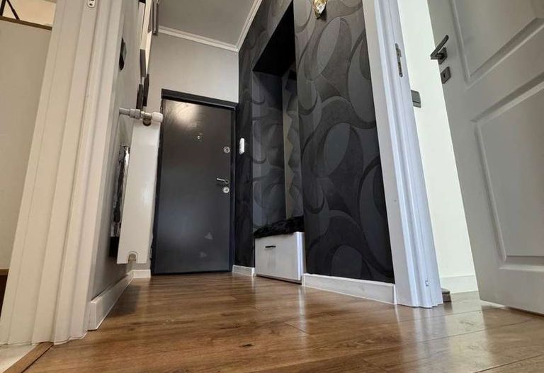 Vând apartament cu parcare subterană în zona Teilor Floresti - Poză 4