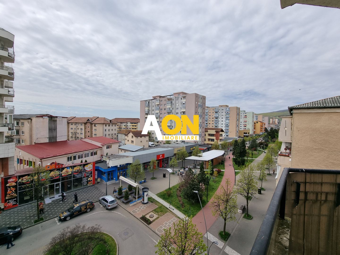 Apartament 2 camere Cetate, finisat si mobilat complet - Poză 6