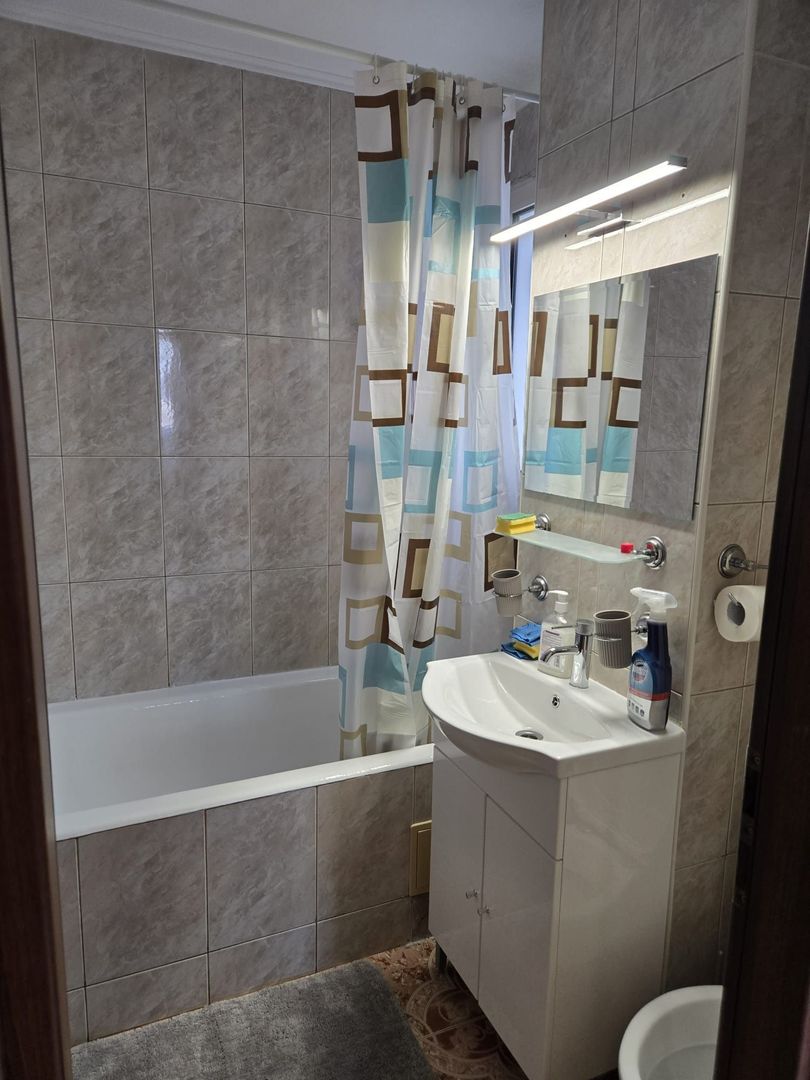 Închiriez apartament 2 camere zona- Metrou Eroii Revoluției - Poză 6