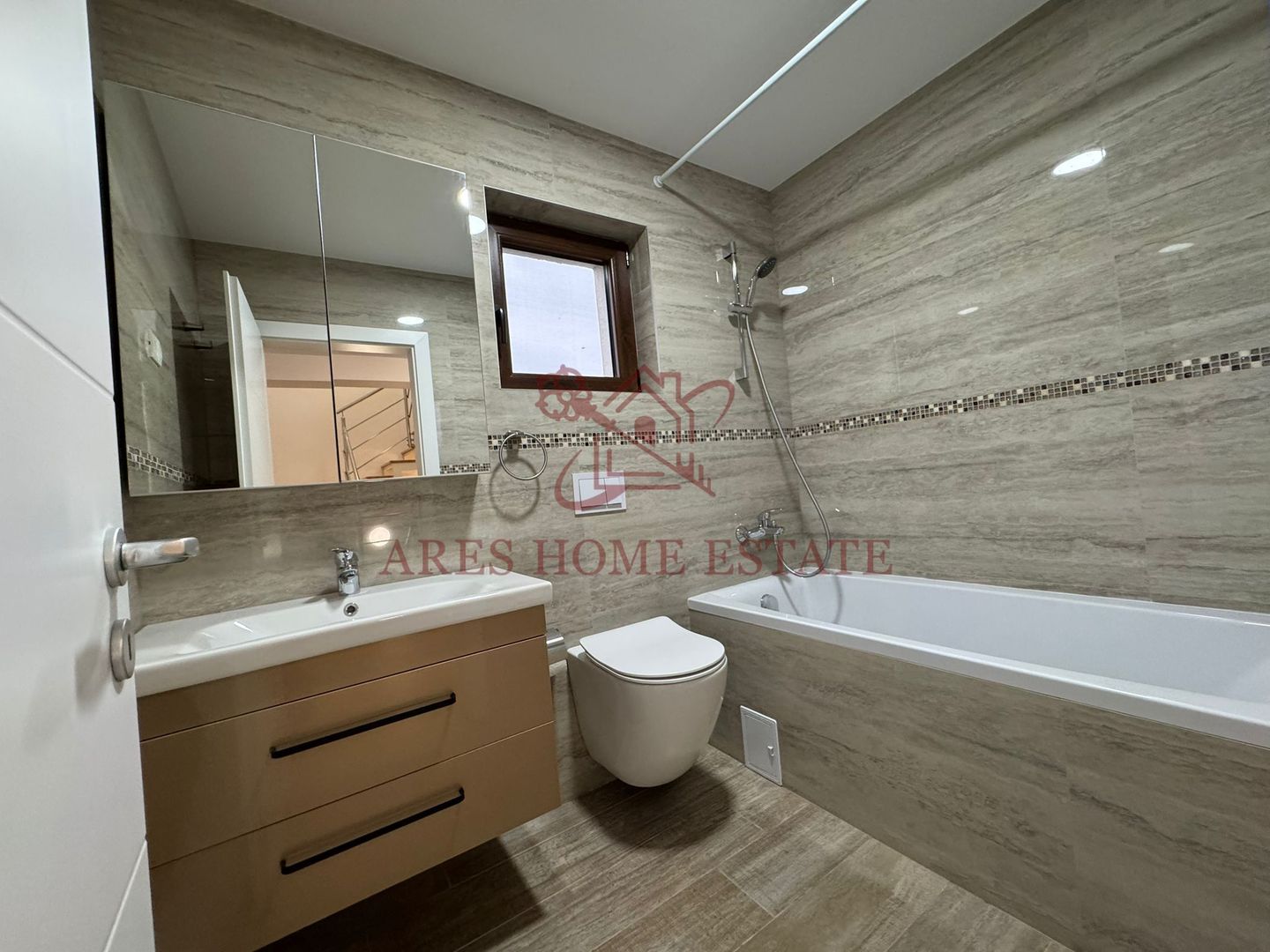 Casă individuală 6 camere, 200 mp, garaj și curte amenajată – Chișoda - Poză 12