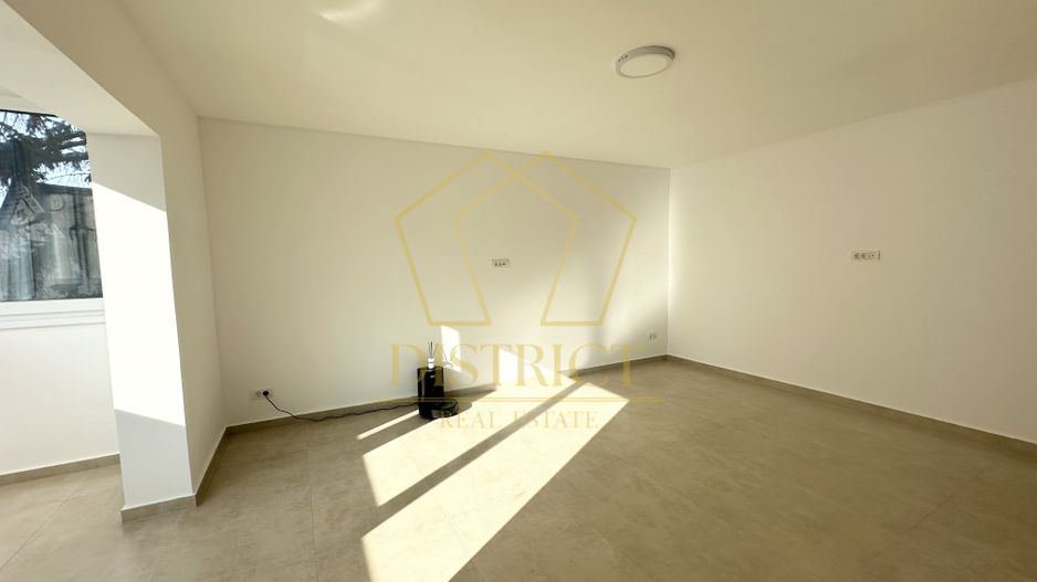 Apartament cu 4 camere decomandat | Etaj 1 | Complexul Studentesc - Poză 2