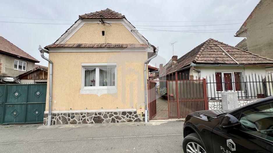 Casa individuala cu pivnita in zona Piata Cluj- Exclusivitate - Poză 1