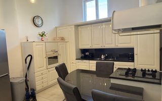Apartament la casa 4 camere | Mihai Eminescu | Curte comuna | Oradea - Poză 3